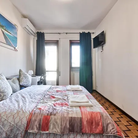 Easy Downtown Guest house *